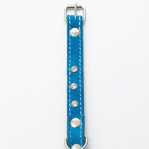 Collar con pedrería