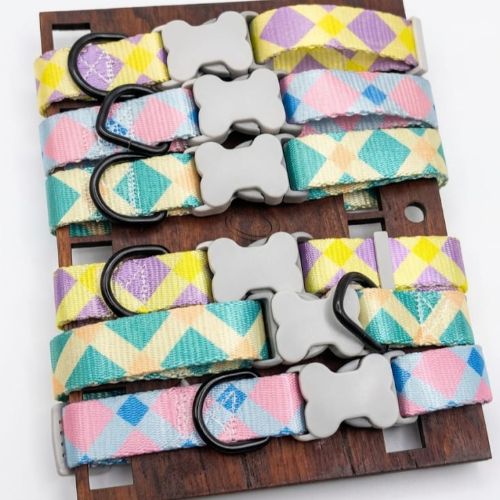 Collar de rombos