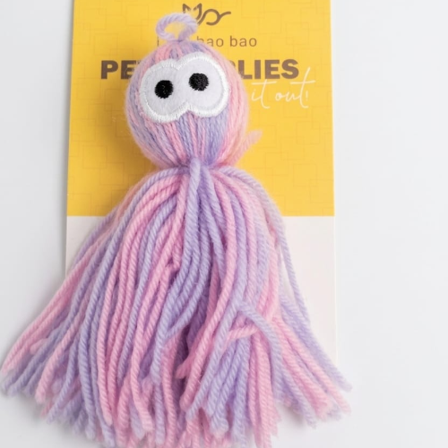 Pulpo de hilos de colores