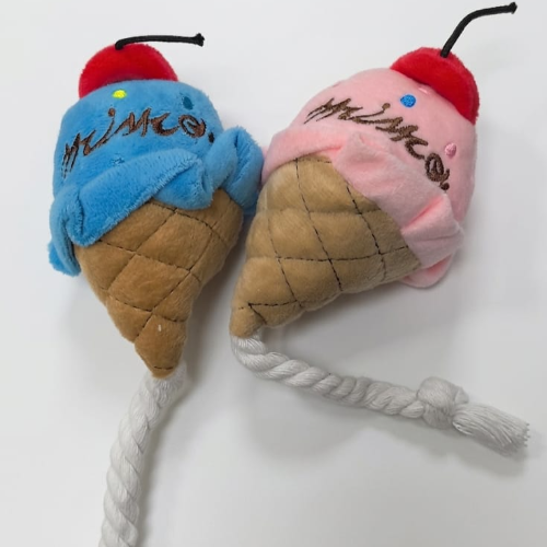 Helado de peluche con lazo